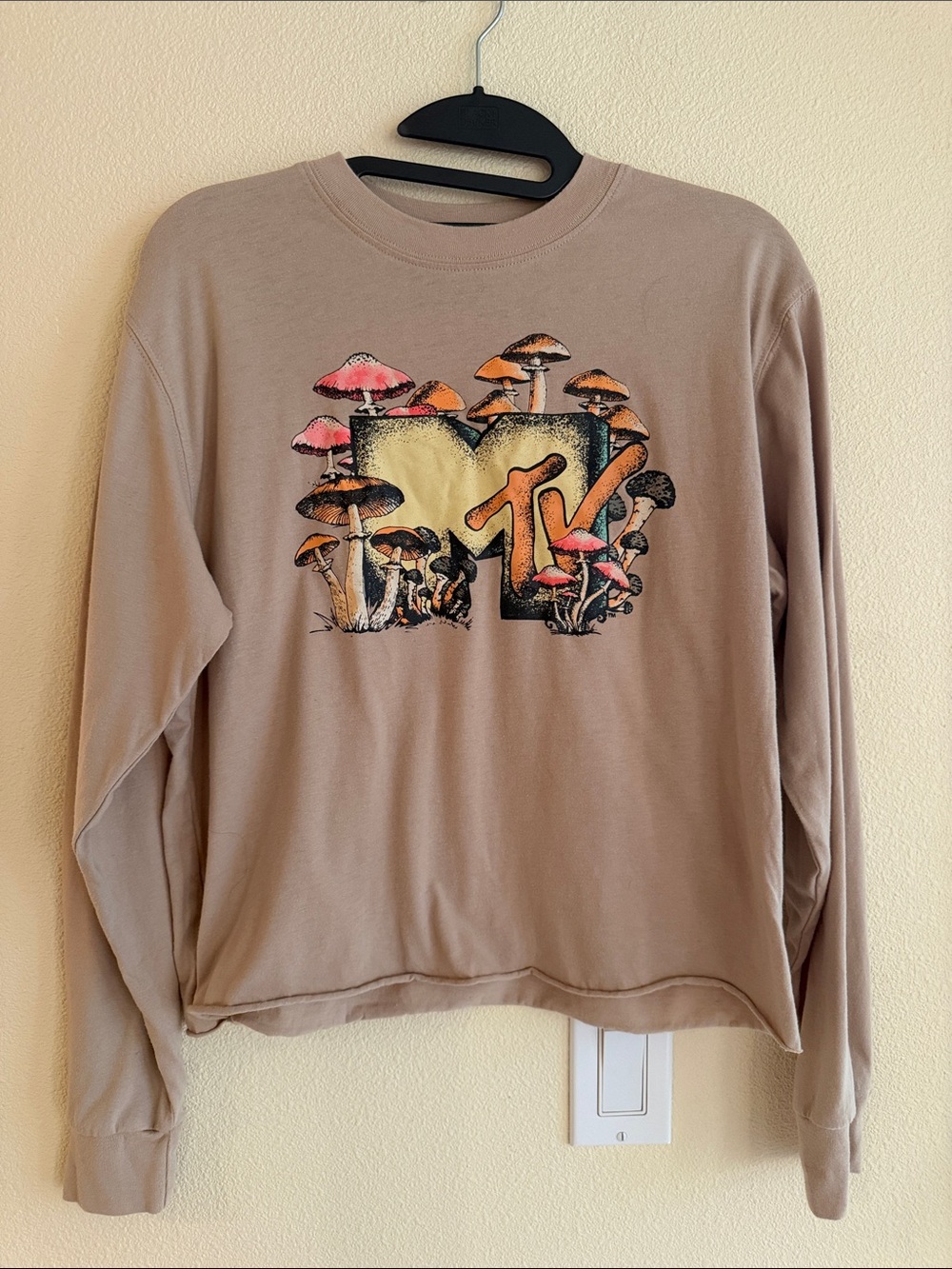 MTV Taupe Crewneck Long Sleeve T Shirt with Colorful Mushroom Logo